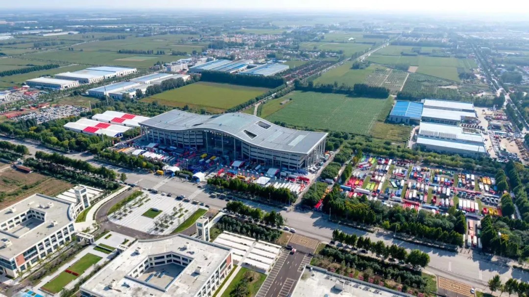 2121非凡体育官方网站光学在梁山车辆展 (10)